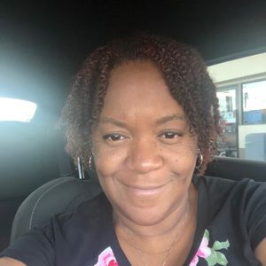 Meet your Posher, Dannetta